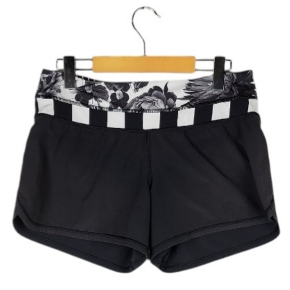 Lululemon Athletica Groovy Run Shorts Black Straightup Stripe Brisk Bloom Size 6 - Picture 3 of 12